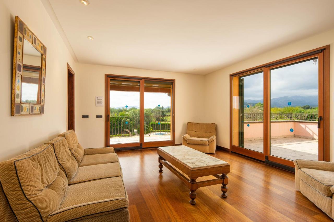 Les Oliveres Antonia By Sunvillas Mallorca Villa *